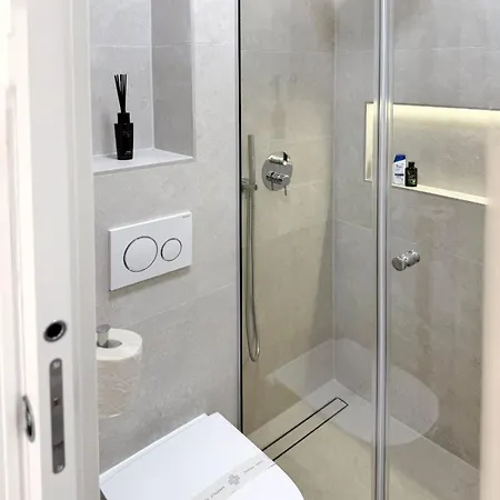 Astonishing Brand New In Old Town *