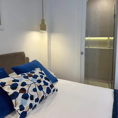 Astonishing Brand New In Old Town Apartament *