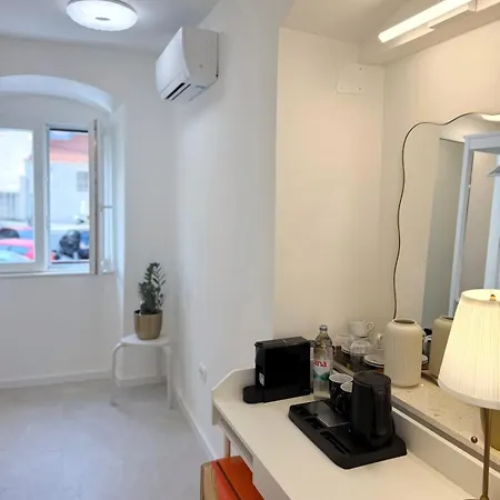 Astonishing Brand New In Old Town *
