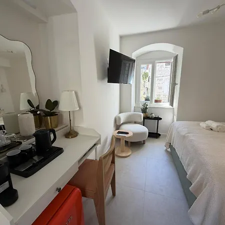 Astonishing Brand New In Old Town * Split